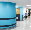 医院装潢设计走廊米白色地砖装修效果图片