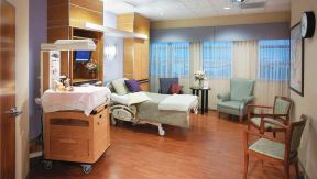 医院装潢设计 深黄色木地板装修效果图片