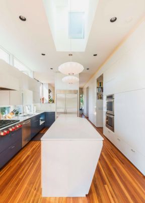 室内设计现代简约风格 别墅厨房装修效果图