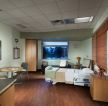 医院室内深褐色木地板装修效果图片
