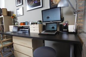 小办公室设计图 电脑桌装修效果图片