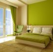 女生卧室简单装修绿色窗帘效果图片