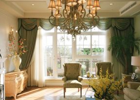二层别墅客厅 绿色窗帘装修效果图片