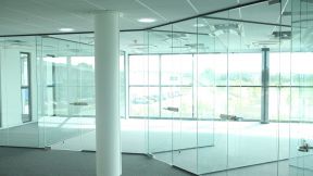 办公室玻璃墙效果图 室内设计