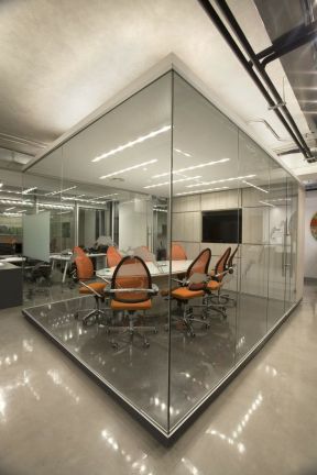 办公室玻璃墙效果图 玻璃办公室隔断