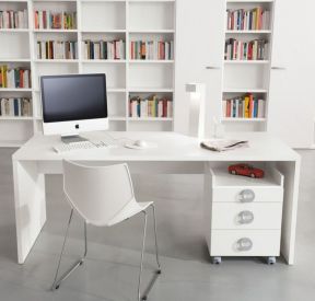 家庭办公室简单书柜装饰设计图片