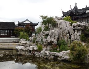 中式园林景观元素 假山鱼池