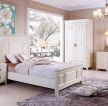 新古典卧室风格床头装饰画装修效果图片