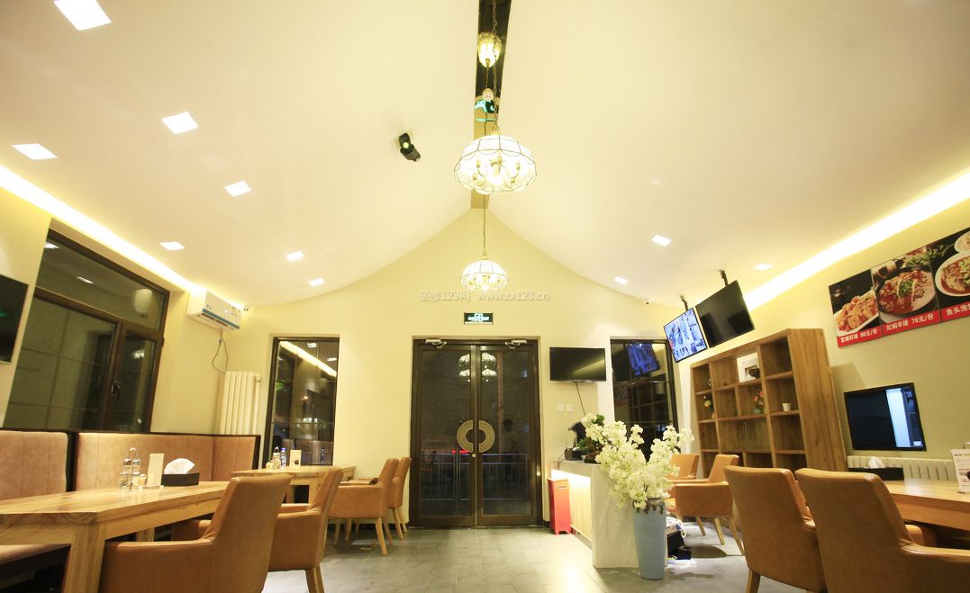 小型餐館門面裝修風格圖片 