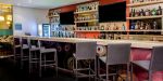 国外小酒吧吧台设计装修效果图片