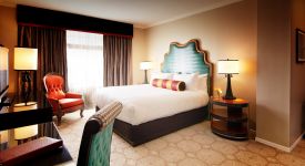 鄭州酒店裝修寫字臺(tái)的安排與風(fēng)水的配合