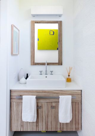家庭小型卫生间洗脸池装修效果图片