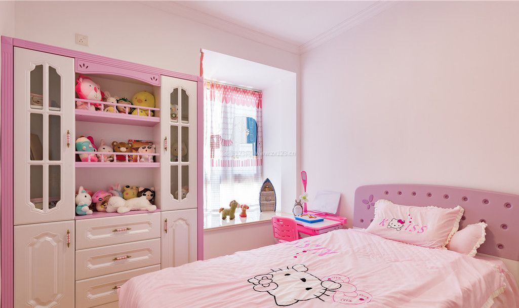 大户型儿童房粉色墙面装修效果图片