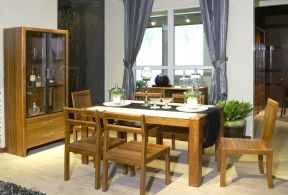 餐厅餐桌 现代风格实木家具