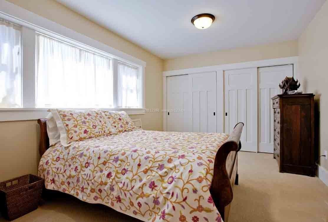 现代简单家居卧室装修效果图