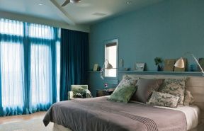 房子卧室深蓝色墙面装修效果图片