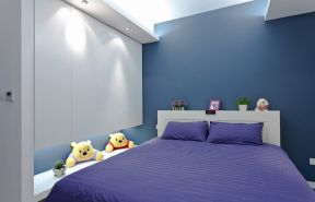 儿童床头背景墙 深蓝色墙壁