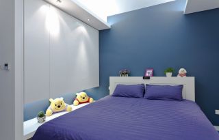 儿童床头深蓝色墙壁背景墙设计