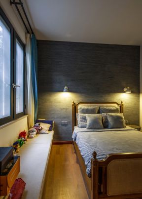 中式家居卧室床头壁灯装修图