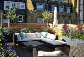 露天阳台花园设计 转角沙发装修效果图片