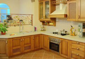 家庭厨房整体橱柜 美式田园风格装修效果图片