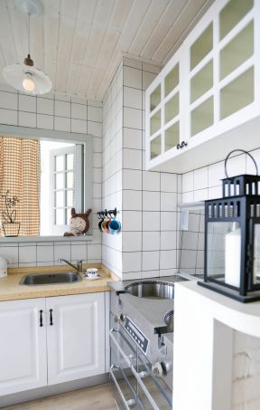 一室一厅小户型 厨房瓷砖效果图