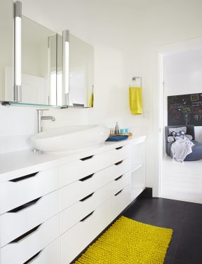 小户型家居设计 浴室柜装修效果图片