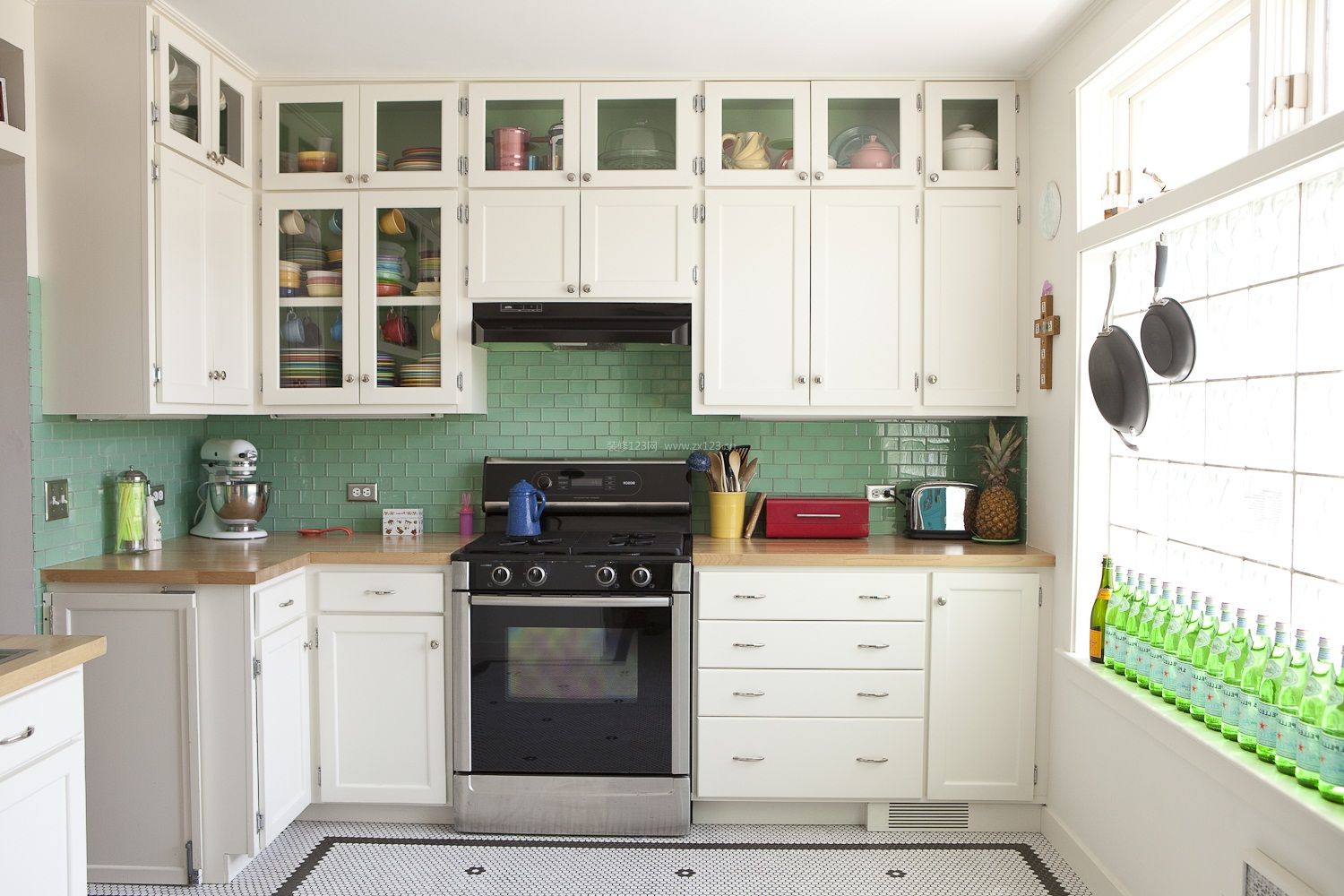家装厨房橱柜设计效果图