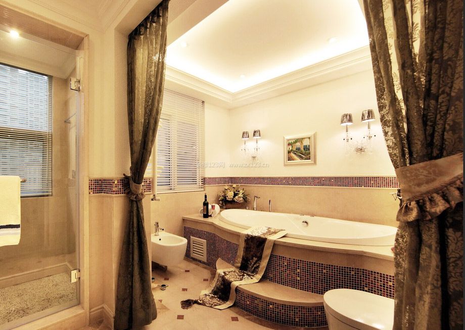 美式新古典风格浴室装修效果图