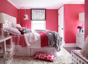 15平米女生卧室 红色墙面装修效果图片