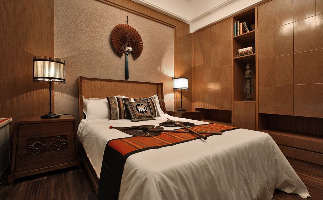 东南亚风格卧室床头背景墙设计装修效果图片
