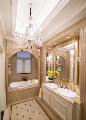 140平米奢华欧式浴室设计效果图片