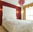 简约家居室内卧室红色墙面装修效果图片2023
