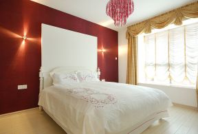 家居室内装修卧室 红色墙面装修效果图片