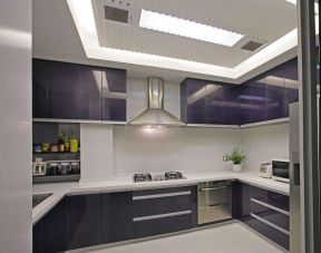 小面积厨房橱柜 紫色橱柜装修效果图片