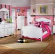 粉色卧室家具套装装修效果图