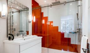 现代家居卫生间 玻璃门装修效果图片
