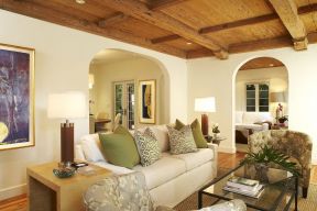整套地中海风格客厅木质吊顶装修效果图片