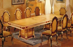 欧式实木餐桌 古典欧式风格