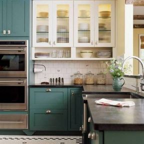 简约美式风格厨房柜门颜色装修效果图