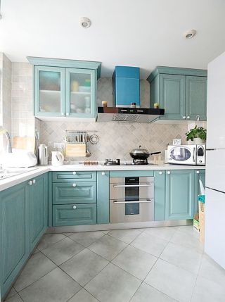别墅地中海风格L型厨房装修效果图