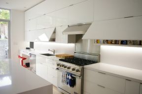 现代风格厨柜 白色现代简约风格