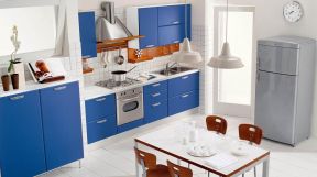 现代风格厨柜 厨房橱柜颜色搭配