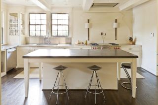 现代风格家庭厨柜吧台设计