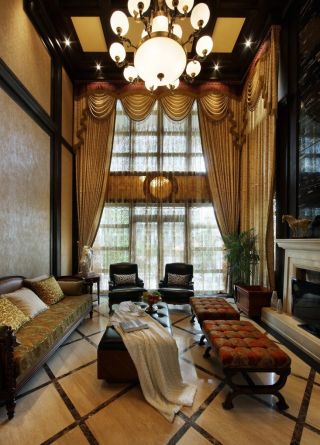 欧式复古风格挑高客厅装修效果图