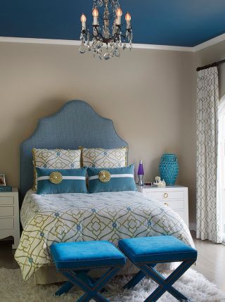 地中海家具风格卧室床尾凳装修效果图片