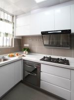90平米三居室厨房白色橱柜装修效果图片
