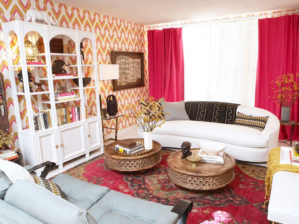 美式古典风格客厅红色窗帘装修效果图片