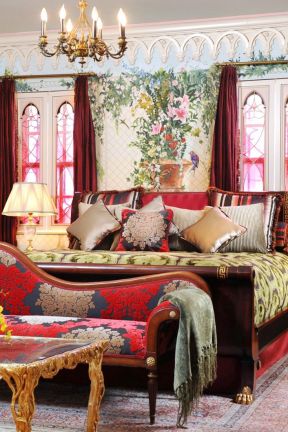 欧式古典别墅卧室床尾凳装修效果图片