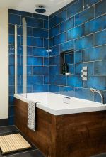 蓝色卫生间瓷砖颜色装修效果图片大全2023
